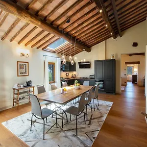 Casanova Di Campriano Vakantiehuis Lupompesi