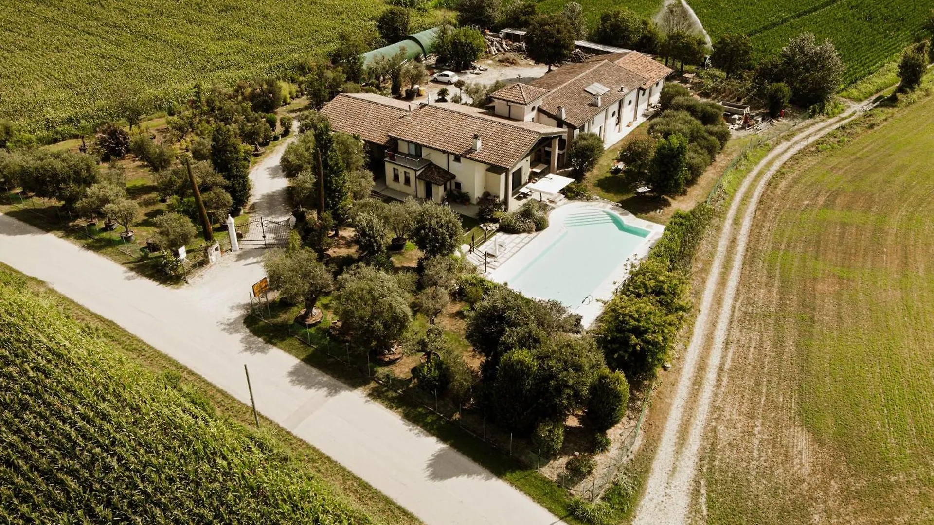 agriturismo il glicine bianco Monzambano Alloggio per agriturismo
